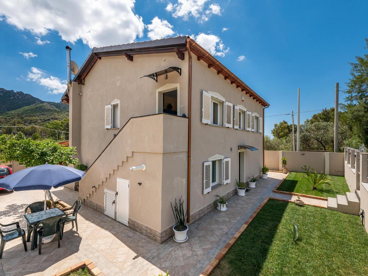 Villa Chiara Solanas Solanas  Zewnętrze zdjęcie