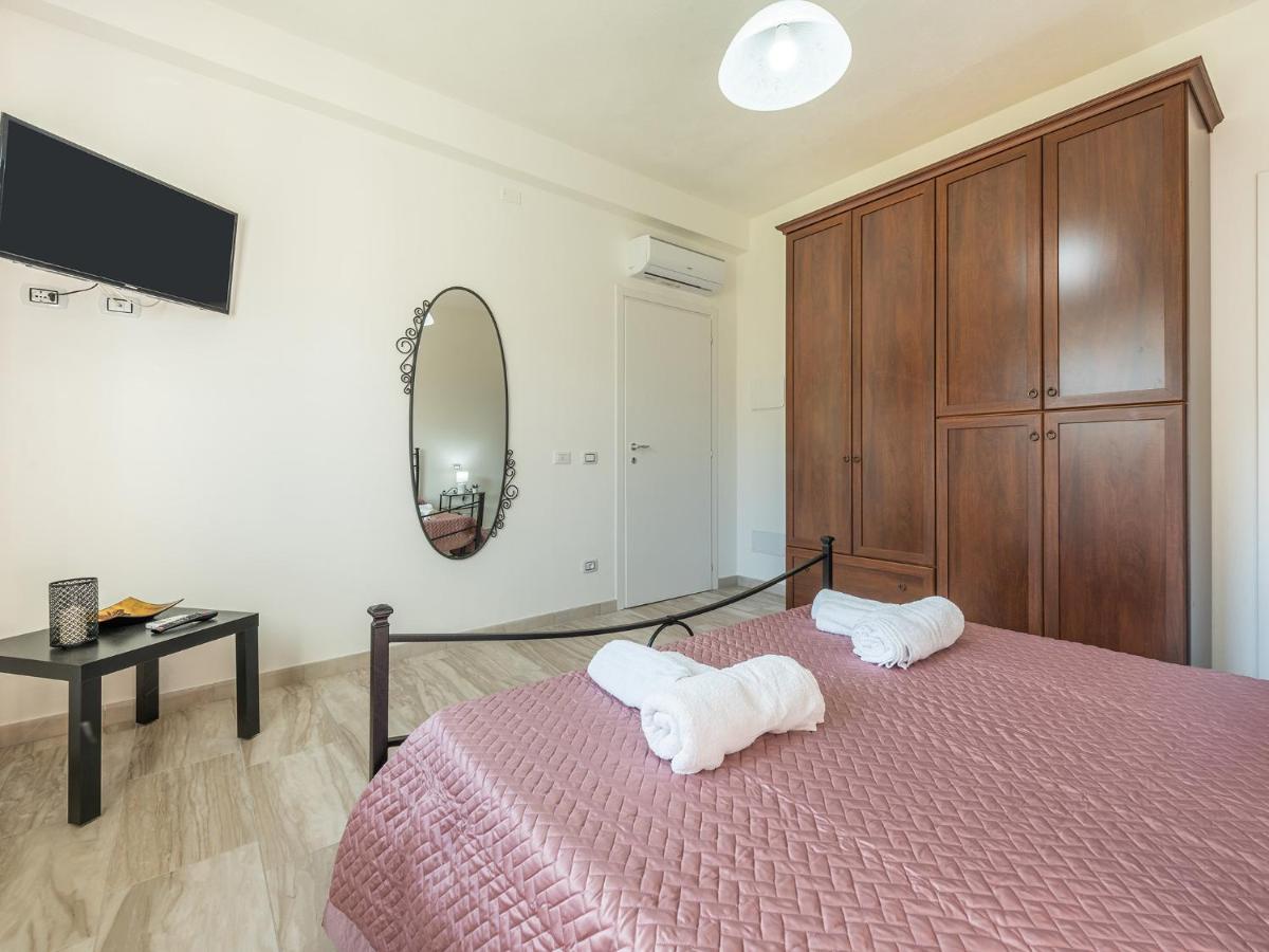 Villa Chiara Solanas Solanas  Zewnętrze zdjęcie