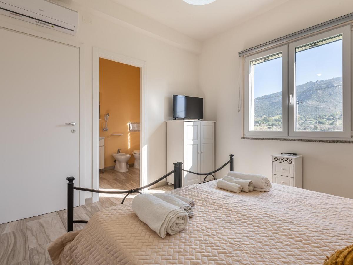 Villa Chiara Solanas Solanas  Zewnętrze zdjęcie