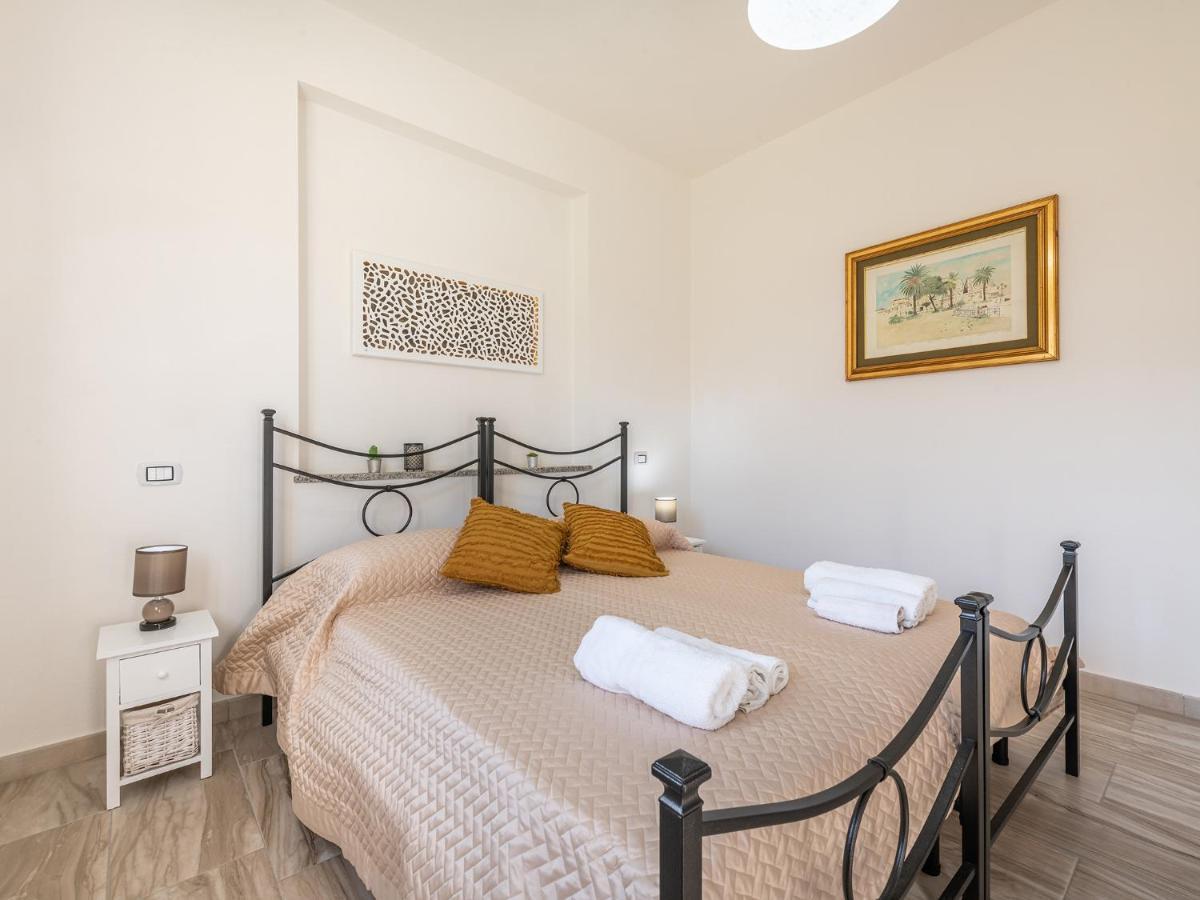 Villa Chiara Solanas Solanas  Zewnętrze zdjęcie