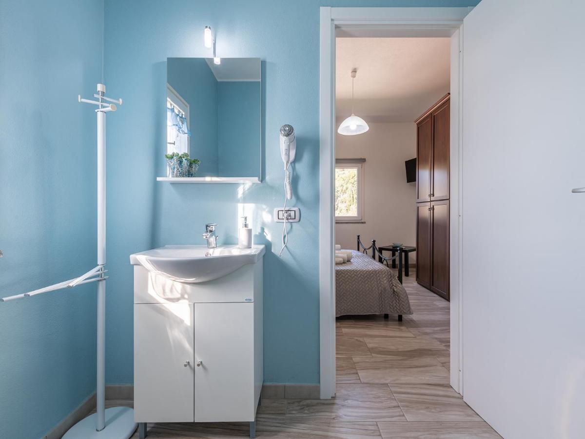 Villa Chiara Solanas Solanas  Zewnętrze zdjęcie